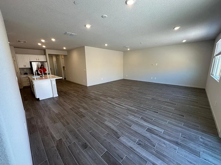 1781 Haines Ave — Photo 6