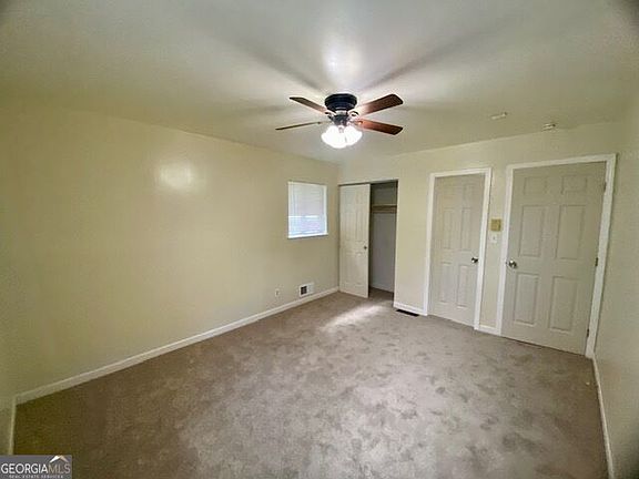 5th image of 6425 Westbury Rd