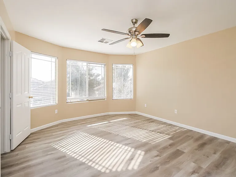 2024 E Appaloosa Rd — Photo 11