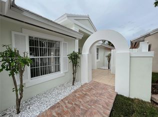 11341 SW 63rd Ter, Miami, FL 33173