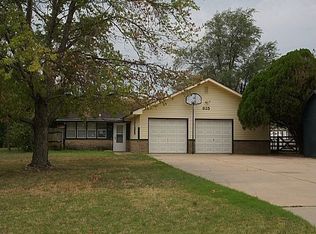 835 E Freeman Ave, Haysville, KS 67060