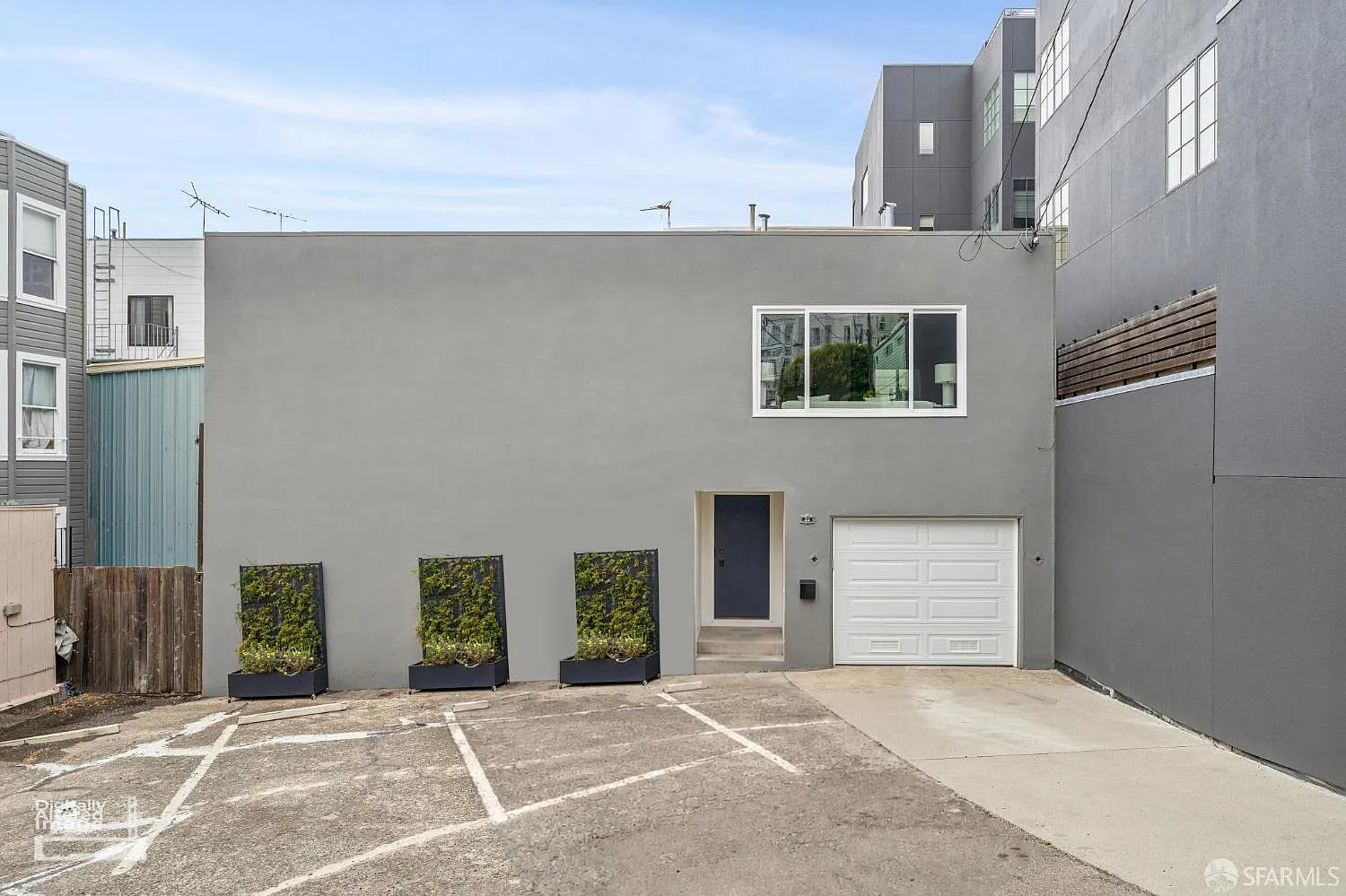 1544-1548 Hyde St - Photo 2