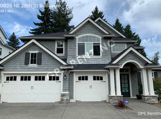 10626 NE 28th St, Bellevue, WA 98004