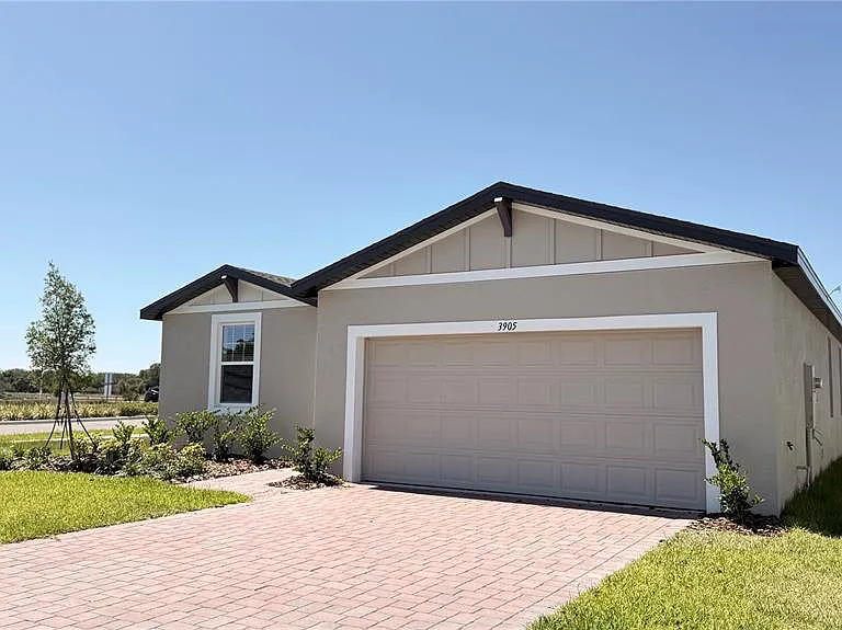 3905 Giorgio Dr — Photo 3