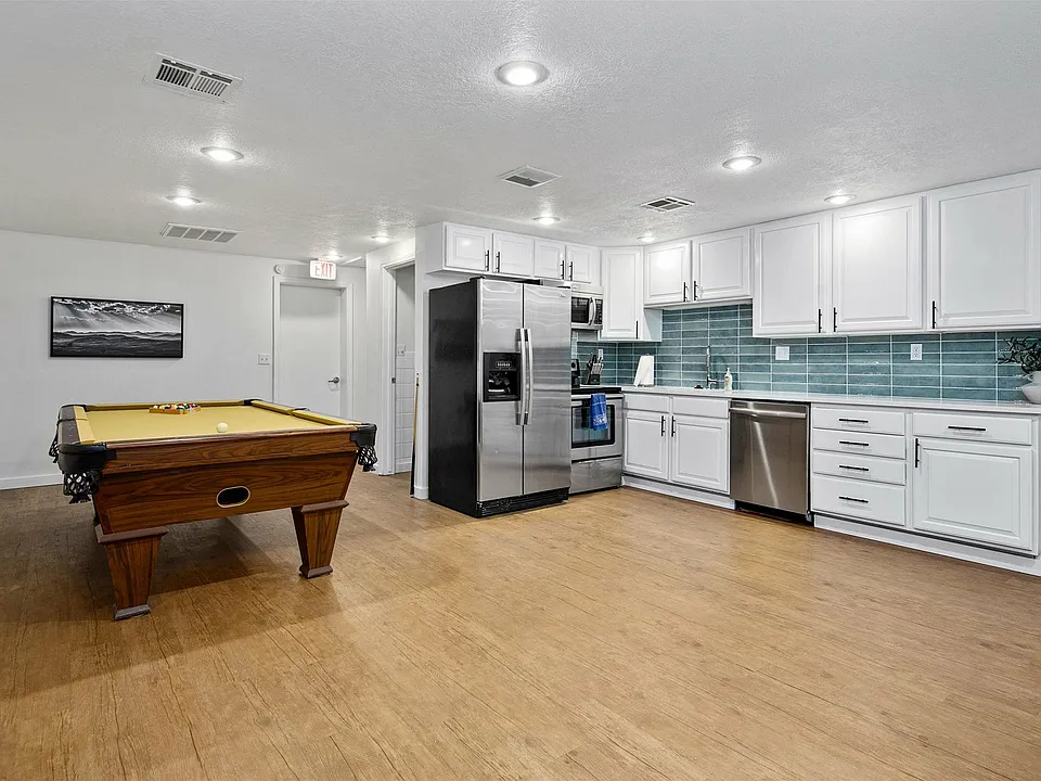 Parkview Apartments