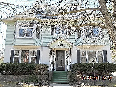 1st image of 210 S Jackson St