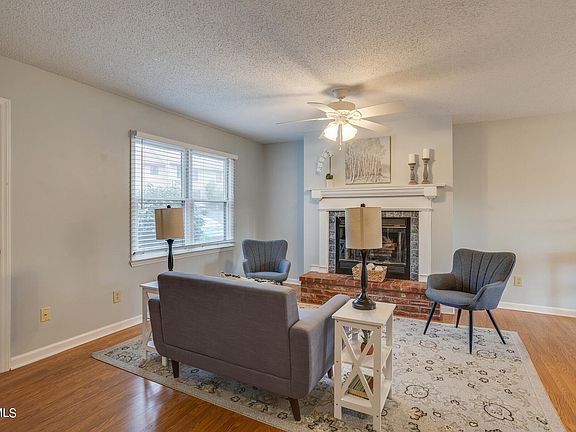 5th image of 207 Windridge Colo #207