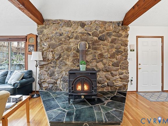 4th image of 7332 Longview Dr