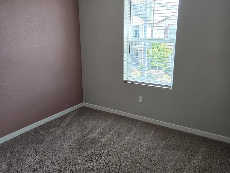 4066 Southampton St — Photo 9