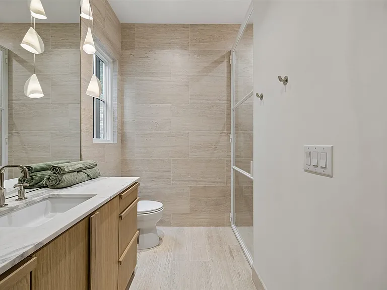 6833 Northridge Dr — Photo 25