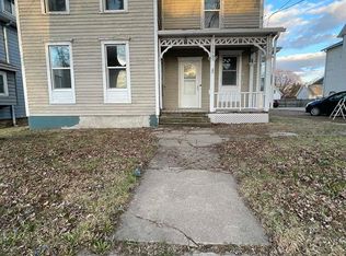 217 N West Ave, Freeport, IL 61032
