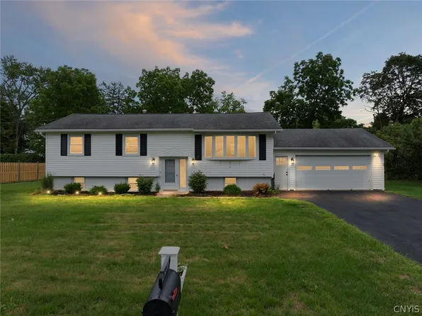 8744 Pepper Ave, Rome, NY 13440