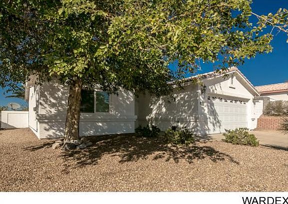 2nd image of 2881 Desert Greens Dr