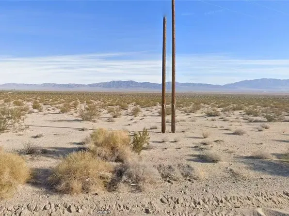 29 Palm Dr, Twentynine Palms, CA 92277