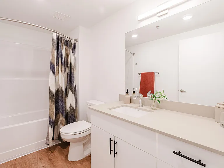 Bath | 3-Bedroom