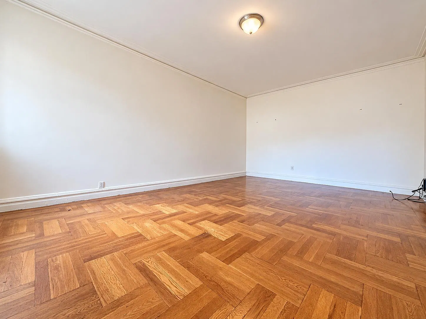 145 Seaman Avenue — Photo 4