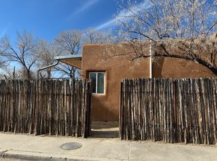 1114 Hickox St #B, Santa Fe, NM 87505