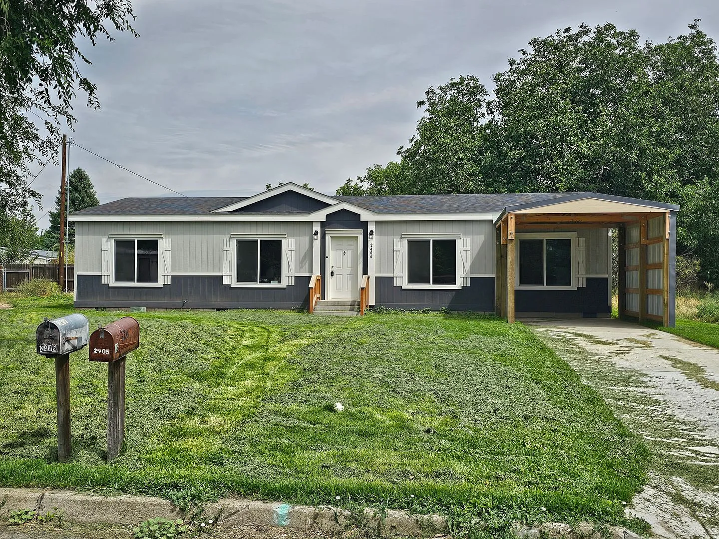 2404 Empire Loop, La Grande, Oregon 97850 — Photo 1