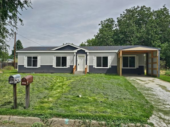 2404 Empire Loop