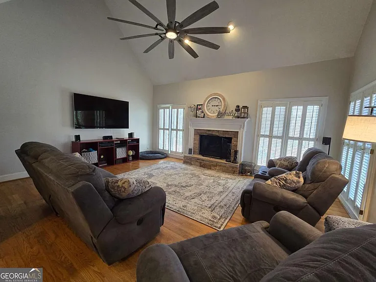 9373 Kingston Crossing Cir — Photo 3