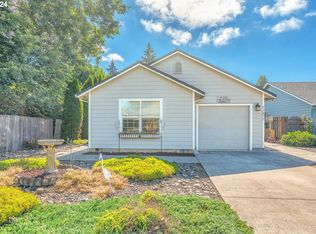 33877 E Columbia Ave, Scappoose, OR 97056