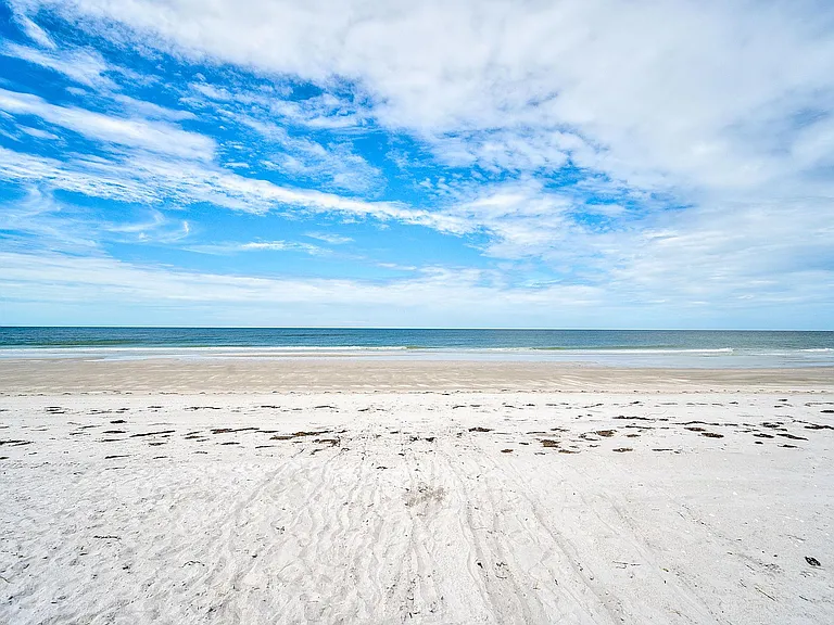 3750 Gulf Of Mexico Dr — Photo 19