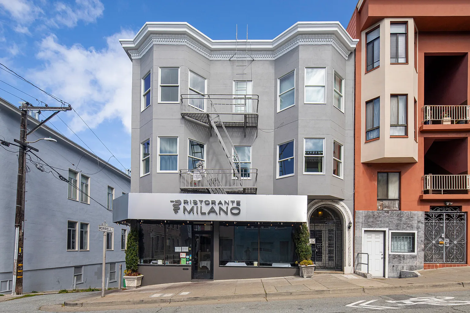 1444 Pacific Ave APT 4 photo 1