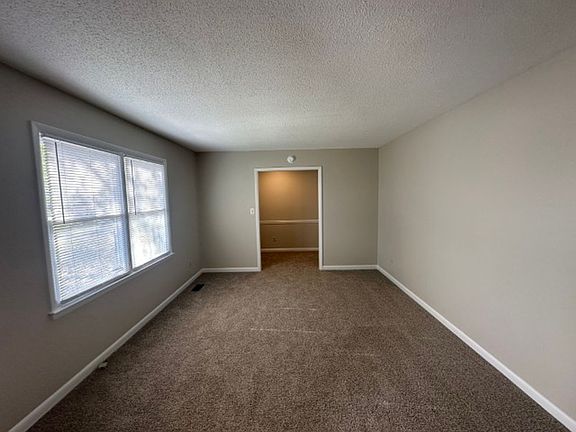 4th image of 5901 Watercrest Ct