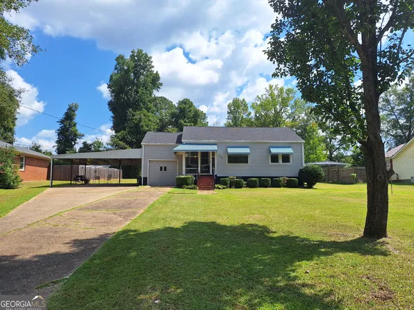 505 Crestview Ln, Valley, AL 36854