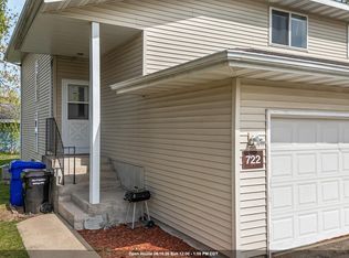 722 N Hawthorne Dr, Appleton, WI 54915