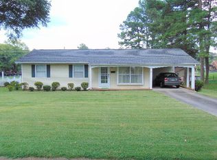 22 Henry St, Roanoke Rapids, NC 27870