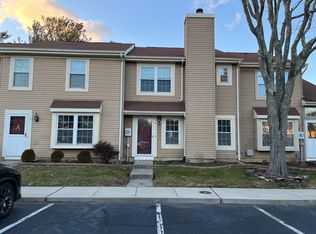 9 Alameda Ct, Eatontown, NJ 07724