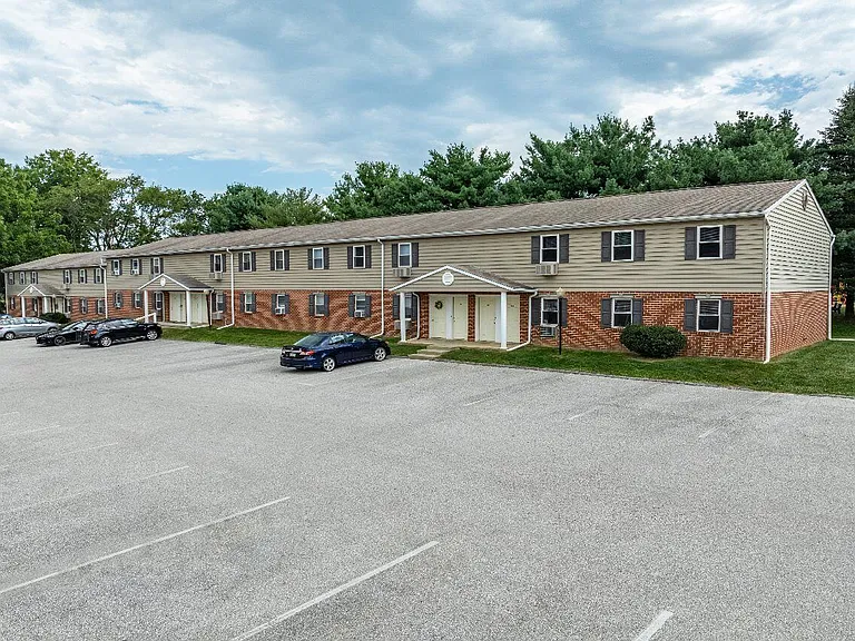 Apartments at Waterford — Photo 237