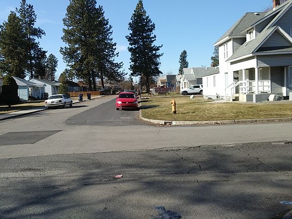 4th image of 801 E Hoffman Ave