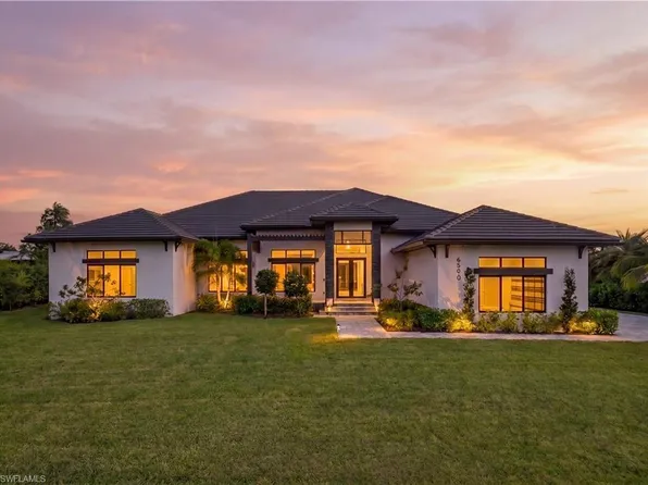 6590 Trail BLVD, NAPLES, FL 34108