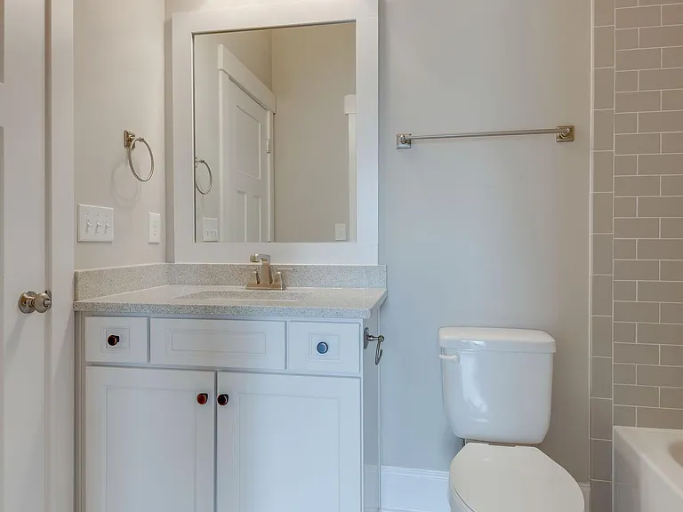 Downstairs full bath