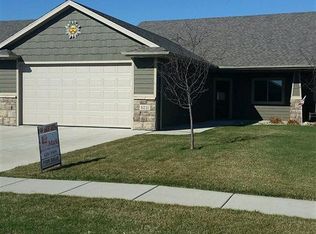 5211 S Westwind Ave, Sioux Falls, SD 57108