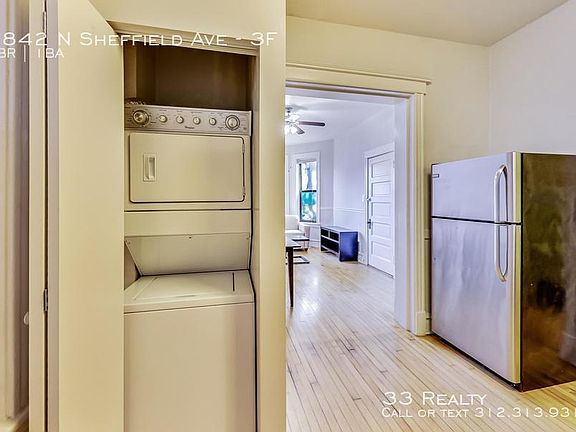 5th image of 2842 N Sheffield Ave APT 3F