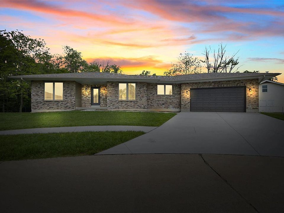 1st image of 619 Ray Henry Dr