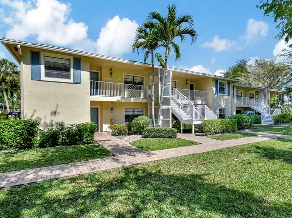 30 Westgate Lane #B, Boynton Beach, FL 33436