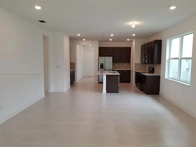 4129 Marina Way — Photo 9