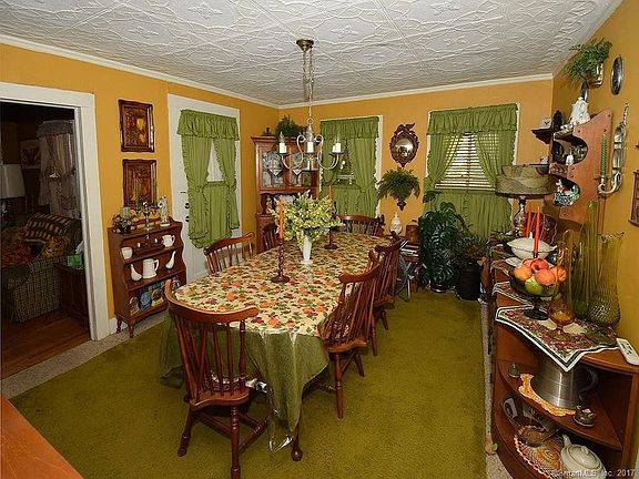 Living/Dining Room - View 1