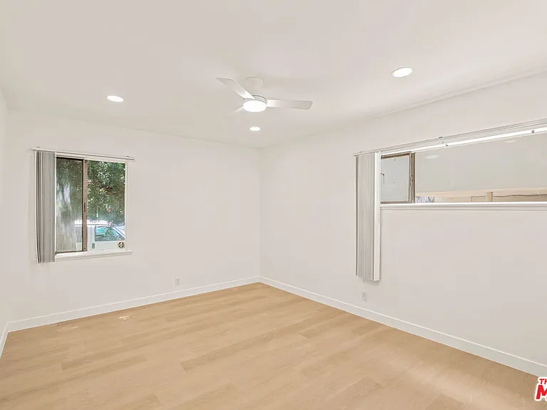 11825 Iowa Ave #1 — Photo 17