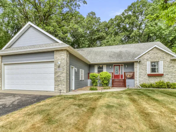 1084 Timber Dr, Detroit Lakes, MN 56501