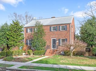 2601 N Winchester St, Arlington, VA 22213