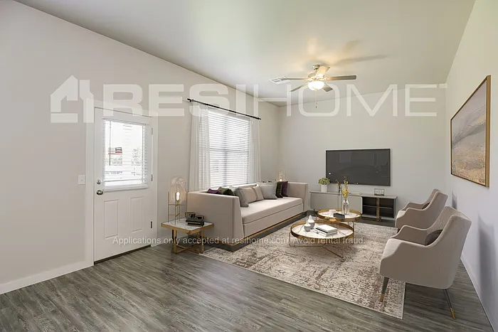 3 bed, 2.0 bath, 1307 sqft, $1,595 — Photo 4