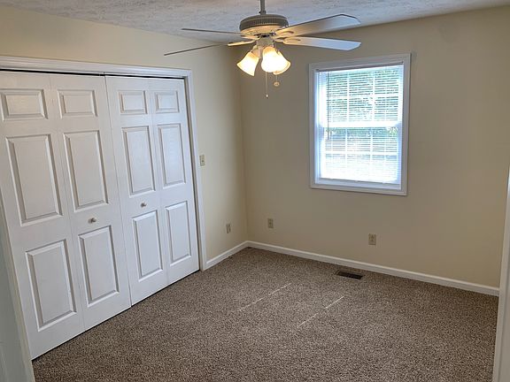 4th image of 642 McClung Ave APT A