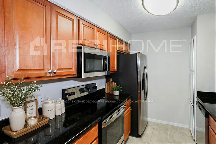 Building Photo - 6009 Marigold Dr