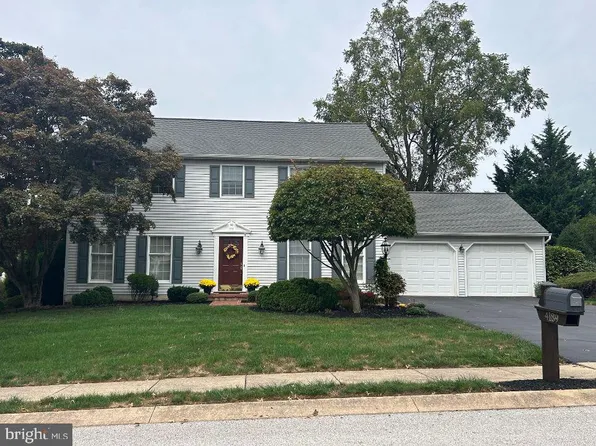 4189 Greywood Dr, York, PA 17402