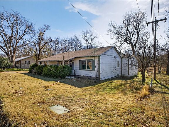 4th image of 2512 Bridge St